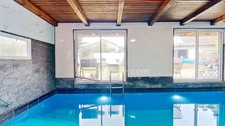 CHENNEVIERES SUR MARNE - Maison familiale avec piscine, sous-sol total et nombreuses dépendances – 187m²