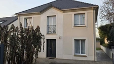 Proche de SUCY EN BRIE - Maison contemporaine de 7 pièces - 145 m² sur un sous-sol total – Parcelle 704 m²