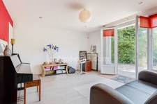 ROSNY SOUS BOIS - Plateau d'avron - Maison "8 pièces" d'environ 180 m² sur un terrain de 650m², clos et arboré