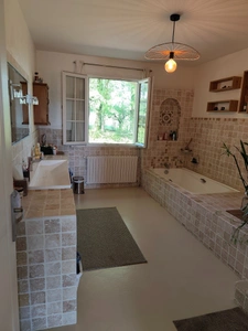 Maison à vendre 7 pièces VOEUIL ET GIGET (16)