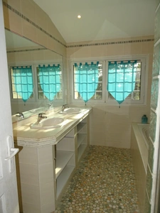 Maison à vendre 8 pièces ROULLET SAINT ESTEPHE (16)