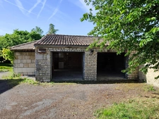 Maison à vendre 7 pièces HIERSAC (16)