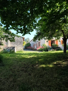 Maison à vendre 7 pièces HIERSAC (16)