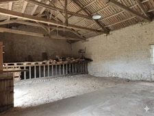 Grange à vendre 1 pièces VARAIGNES (24)