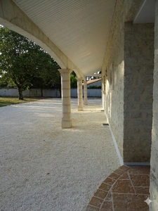 Maison à vendre 8 pièces ROULLET SAINT ESTEPHE (16)