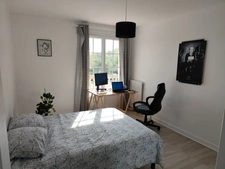 Maison à vendre 7 pièces VOEUIL ET GIGET (16)