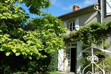 Dpt Haute Vienne (87), à vendre SAINT MATHIEU maison P6 de 211 m² - Terrain de 1 363,00 m² 