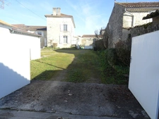 Maison à vendre 8 pièces HIERSAC (16)