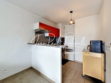 Nice Madeleine  - Universités Carlone  et Trotabas - 2 km des plages - Appartement 2 pièces env 40 m² balcon - parking privatif 