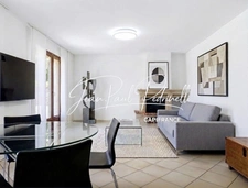 CALUIRE-ET-CUIRE Cœur Vassieux - Maison 4 pièces et spacieux double garage et espace rangement - Terrain plat 770 M²  piscinable