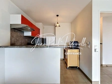 Nice Madeleine  - Universités Carlone  et Trotabas - 2 km des plages - Appartement 2 pièces env 40 m² balcon - parking privatif 