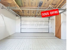 Villa familiale avec piscine 148m2 (133 m² habitable), 5 chambres, garage de 30 m², terrain 570 m² - Saint-Genis-Laval 15 minutes de Lyon 