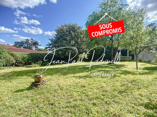 St Genis LaVilla 177 m², terrain 670 m²,  4 chambres - Saint-Genis-Laval secteur résidentiel