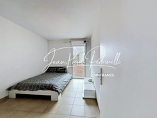 Nice Madeleine  - Universités Carlone  et Trotabas - 2 km des plages - Appartement 2 pièces env 40 m² balcon - parking privatif 