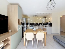 Tassin-la-Demi-Lune - Appartement 2 pièces de 48 m² avec balcon, parking privatif et cave - résidence sécurisée récente