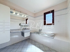 CALUIRE-ET-CUIRE – Cœur Vassieux – Villa 216 m² (101 m² Carrez et 115 m² Hors Carrez) - Terrain 770 M²  piscinable 