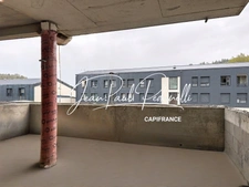  YSSINGEAUX Centre-ville – Appartement 3 pièces contemporain avec 2 terrasses, terrain, garage et parking en sous-sol