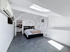 SAINT-RAPHAËL,  Duplex 3 pièces 59 m² total,  meublé et équipé parking privatif et climatisation - DPE C