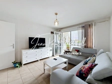 Nice Madeleine  - Universités Carlone  et Trotabas - 2 km des plages - Appartement 2 pièces env 40 m² balcon - parking privatif 