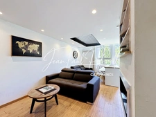SAINT-RAPHAËL, 3-room duplex apartment, 59 m² total, furnished and equipped, private parking and air conditioning - Energy Performance Certificate C