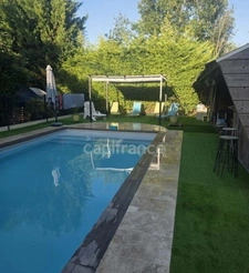 Maison avec piscine 10 pièces sur Loches (37)