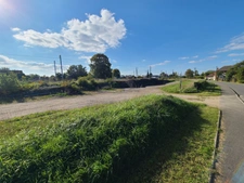 Grand terrain à bâtir de 10 774 m² NERONDES (18)