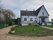 Maison avec piscine 10 pièces sur Loches (37)