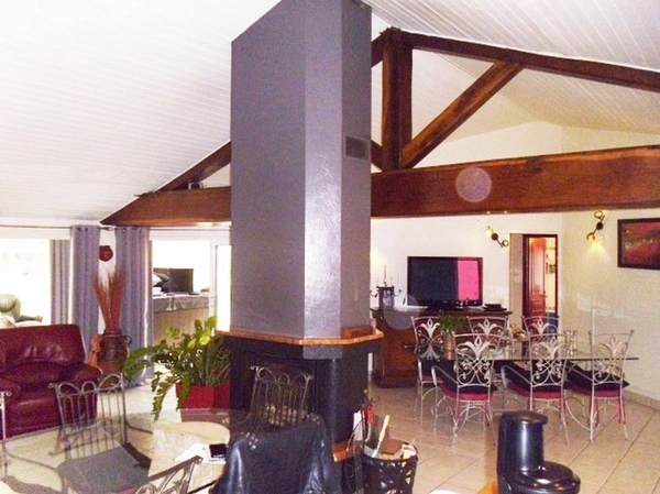 Maison 214 m² SAINT PHILBERT DE GRAND LIEU (44)