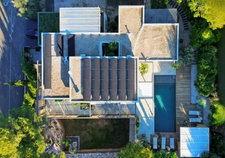 Architect-designed villa in the heart of a pine forest — Secure estate north of Montpellier