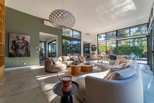 Architect-designed villa in the heart of a pine forest — Secure estate north of Montpellier