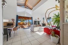 Une vue exceptionnelle, un environnement préservé, une maison pensée pour profiter pleinement de chaque instant. 