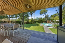 Maison de charme rénovée avec piscine Diffazur, au cœur d’un écrin de verdure sans vis-à-vis
