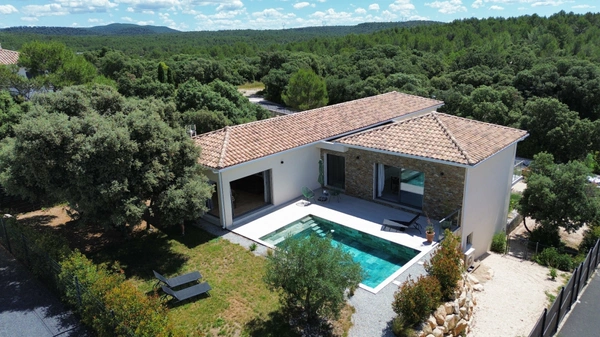 Maison à vendre 8 pièces proche de SAINT MATHIEU DE TREVIERS (34)