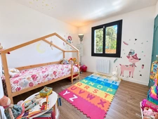 SAINT-CLÉMENT-DE-RIVIÈRE – MAISON RÉNOVÉE DE 145 M² AVEC PISCINE SUR UN TERRAIN DE 840 M²