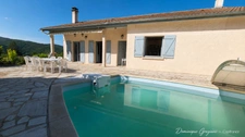 Maison plain-pied 90 m²+pièce 25M2 en rez de jardin – Terrain 2400 m² – Piscine – Sous-sol complet – Vue dégagée – Aurec-sur-Loire