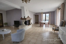 Maison de plain-pied avec vue dégagée et beau potentiel à Aurec-sur-Loire