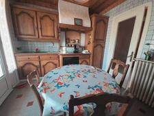 MAISON AUREC SUR LOIRE ,3 CHAMBRES,10MN Centre bourg Aurec sur Loire ,terrain plat et piscinable 935M2