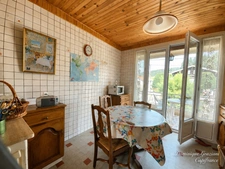 MAISON AUREC SUR LOIRE ,3 CHAMBRES,10MN Centre bourg Aurec sur Loire ,terrain plat et piscinable 935M2