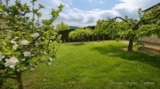 Maison avec jardin piscinable – À deux pas des commodités ! Parfaite pour accueillir vos nouveaux projets de vie !