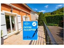 Opportunité à saisir, maison individuelle  90M2 ,3 chambres ,au calme, avec jardin et piscine. 