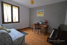 MAISON PLAIN PIED, 4 CHAMBRES, GARAGE ,VUE DEGAGEE AUREC SUR LOIRE