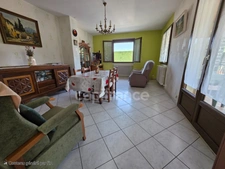 RETOURNAC CENTRE .Maison avec jardin proche de toutes commodités!