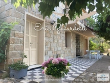 A VENDRE opportunité rare Magnifique Villa de caractère en pierres de taille de 7 pièces sur terrain arboré de 2500m2  au pied de la plage de Portigliolo, à BELVEDERE CAMPOMORO (20)
