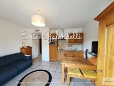  For sale — Furnished studio apartment, 24 m², Propriano (20) town center, a stone's throw from the port and beaches