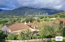 A VENDRE Ensemble immobilier locatif de 3 appartements T2 en rez-de-jardin sur la commune de VIGGIANELLO (20) proche plage et Propriano