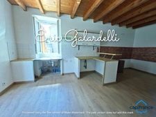  Charming 3-room duplex apartment for sale in a renovated old house in the town centre of SARTENE (20)
