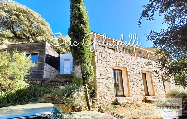 EXCEPTIONNEL A VENDRE :Maison d’architecte bioclimatique 6 pièces  avec atelier d'artiste — 155 m² — magnifique vue vallée, entre mer et montagne à Sainte Lucie de Tallano  (20)A voir absolument!