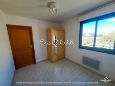 PORT DE PROPRIANO  : Votre appartement  3 pièces en duplex lumineux et calme sur cour en plein centre ville, plage et port au pied, idéal primo accédent,investissement locatif où résidence secondaire 