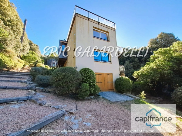 A VENDRE SUPERBE VILLA d’architecte bioclimatique 5 pièces, vue mer et vallée, belles finitions idéale et chaleureuse pour toute la famille, CASALABRIVA CORSE DU SUD (20)