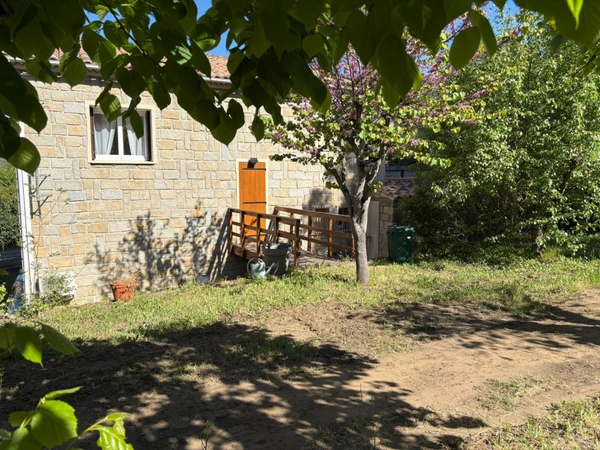 A VENDRE opportunité rare Magnifique Villa de caractère en pierres de taille de 7 pièces sur terrain arboré de 2500m2  au pied de la plage de Portigliolo, à BELVEDERE CAMPOMORO (20)